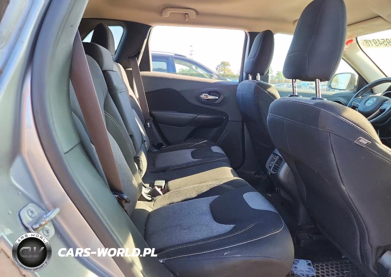2014 Jeep Cherokee Latitude VIN:1C4PJMCS5EW285895 - 11