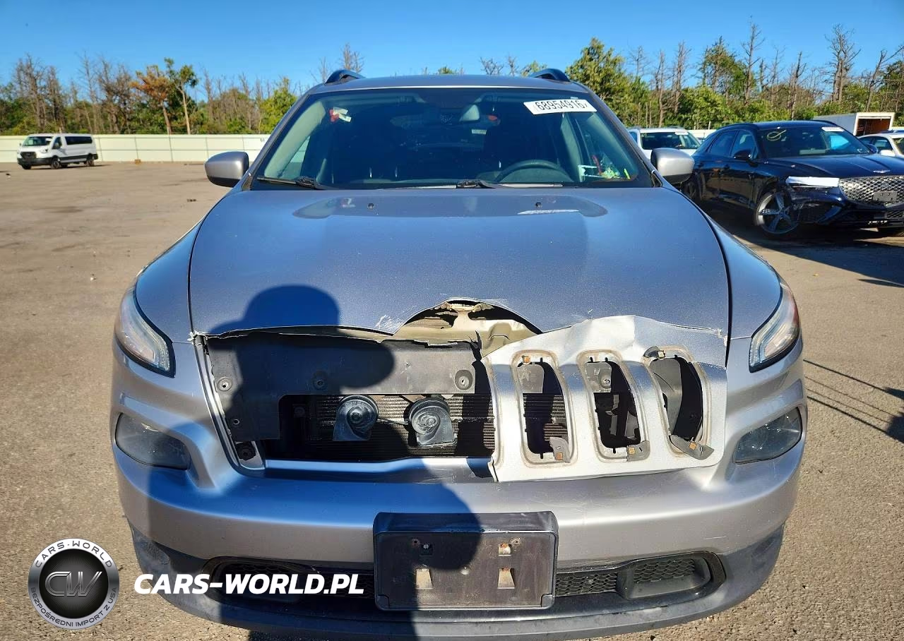 2014 Jeep Cherokee Latitude VIN:1C4PJMCS5EW285895 - 5