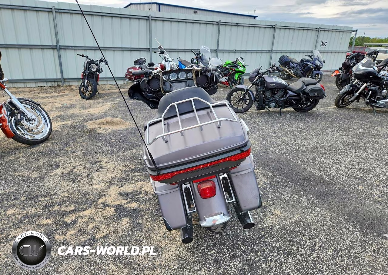 2017 Harley-Davidson Flhtk Ultra Limited VIN:1HD1KED15HB604110 - 4