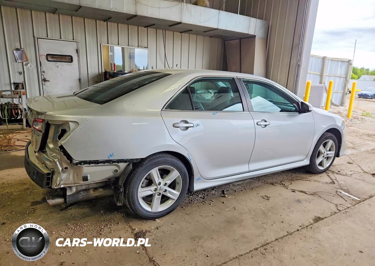 2014 Toyota Camry Se VIN:4T1BF1FK0EU808074 - 3