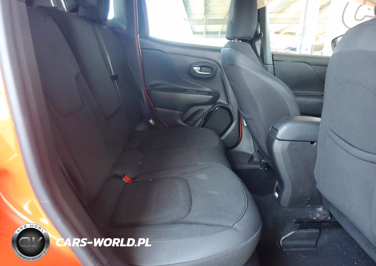 2017 Jeep Renegade Latitude VIN:ZACCJABB9HPG20379 - 10