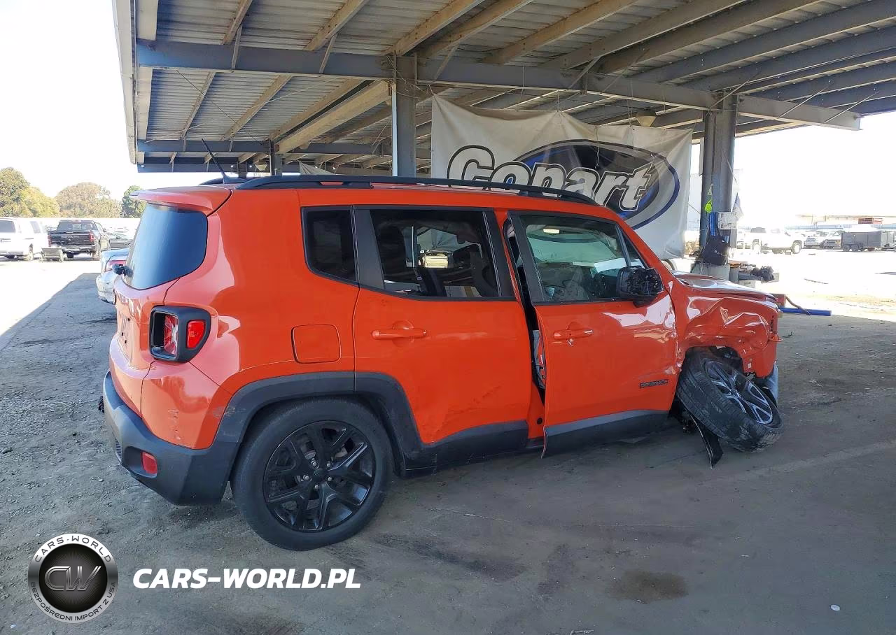 2017 Jeep Renegade Latitude VIN:ZACCJABB9HPG20379 - 3