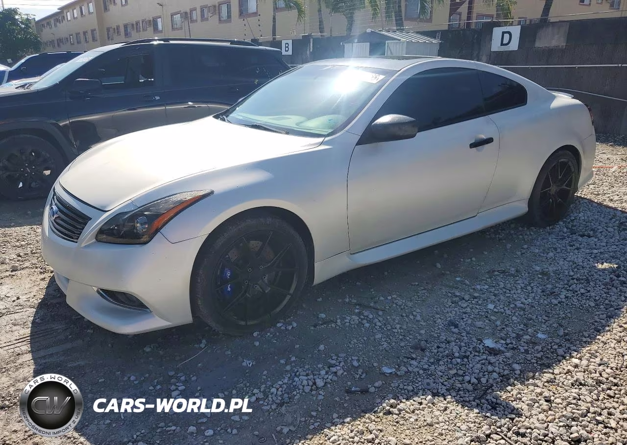 2013 Infiniti G37 Journey – zdjęcie 1 z 12