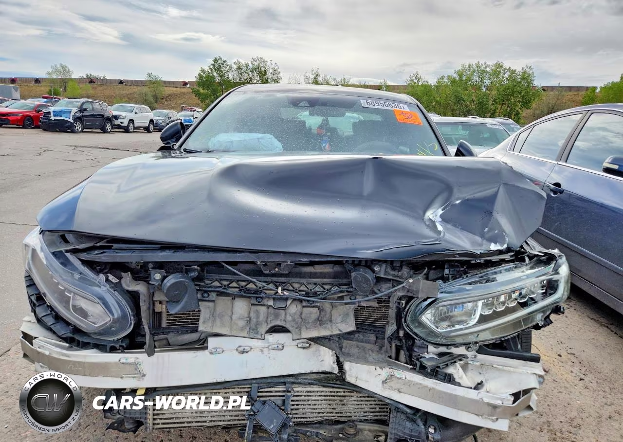 2018 Honda Accord Sport VIN:1HGCV1F37JA200358 - 5