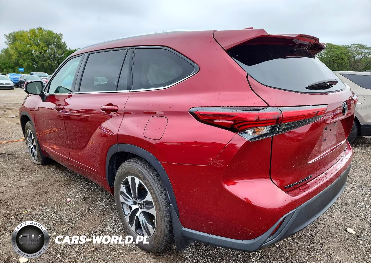 2021 Toyota Highlander Xle VIN:5TDGZRBHXMS559098 - 2