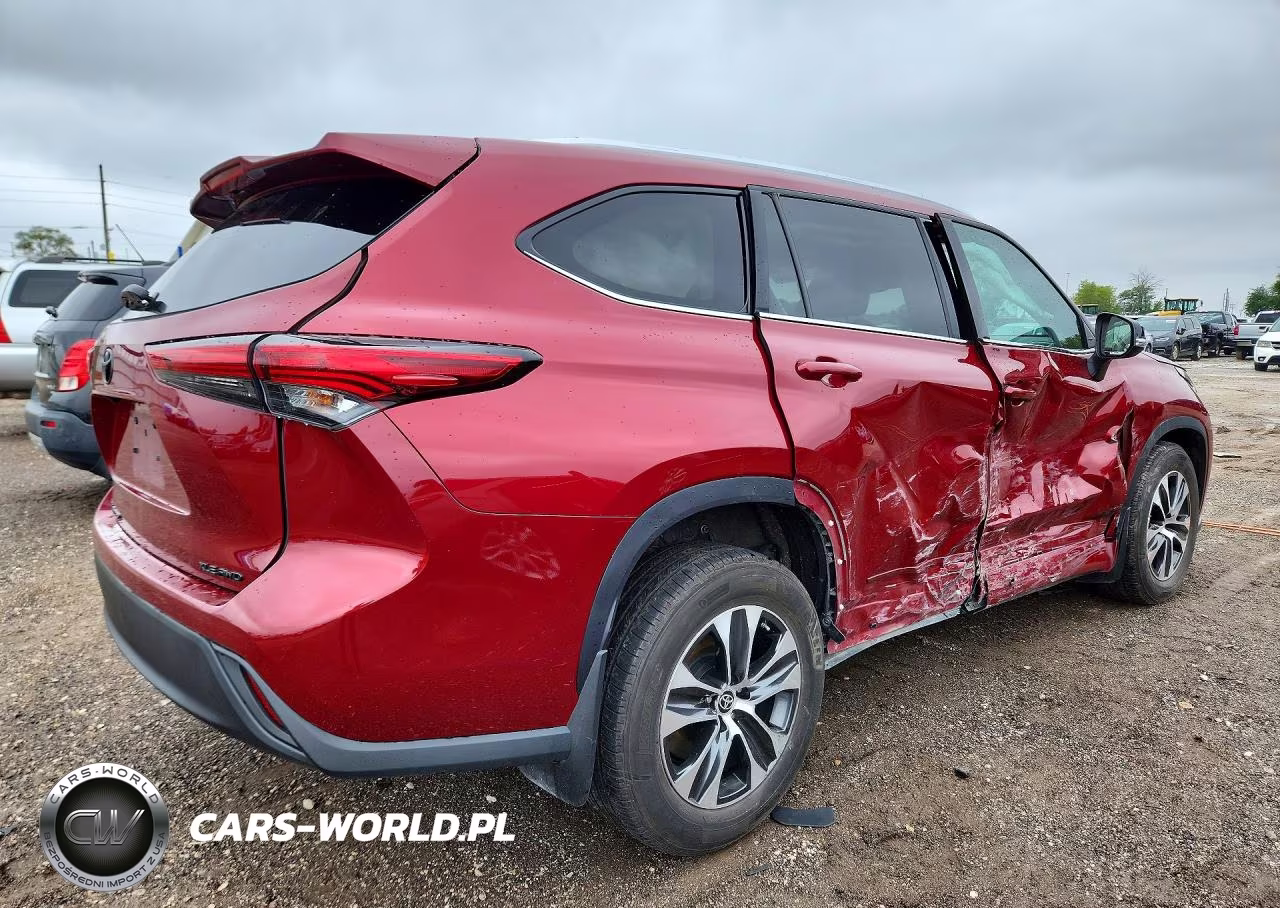 2021 Toyota Highlander Xle VIN:5TDGZRBHXMS559098 - 3