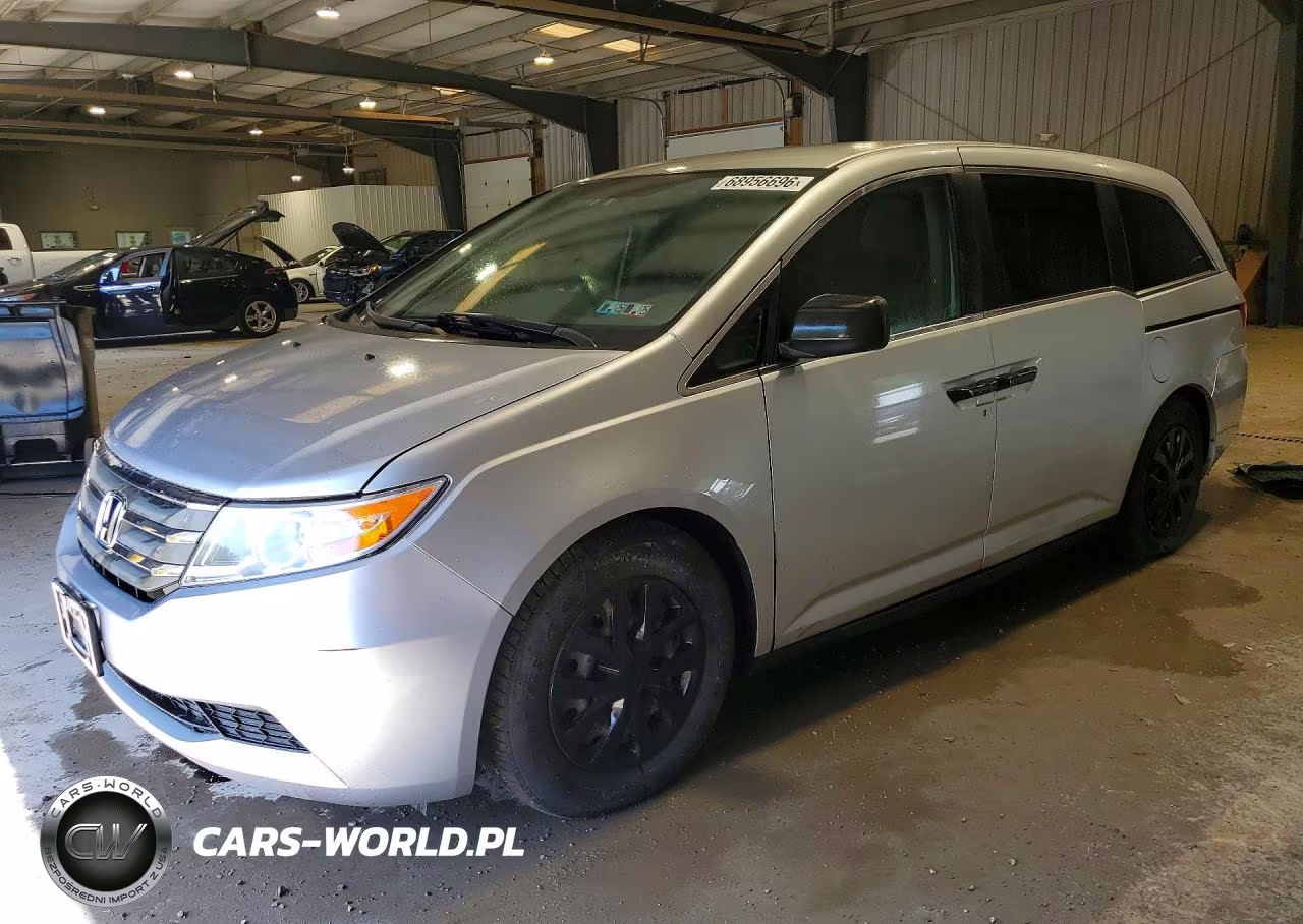 2013 Honda Odyssey Lx – zdjęcie 1 z 13