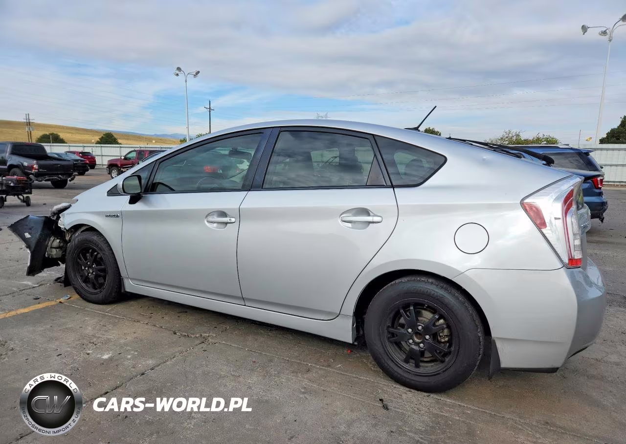 2012 Toyota Prius Three VIN:JTDKN3DUXC5471637 - 2