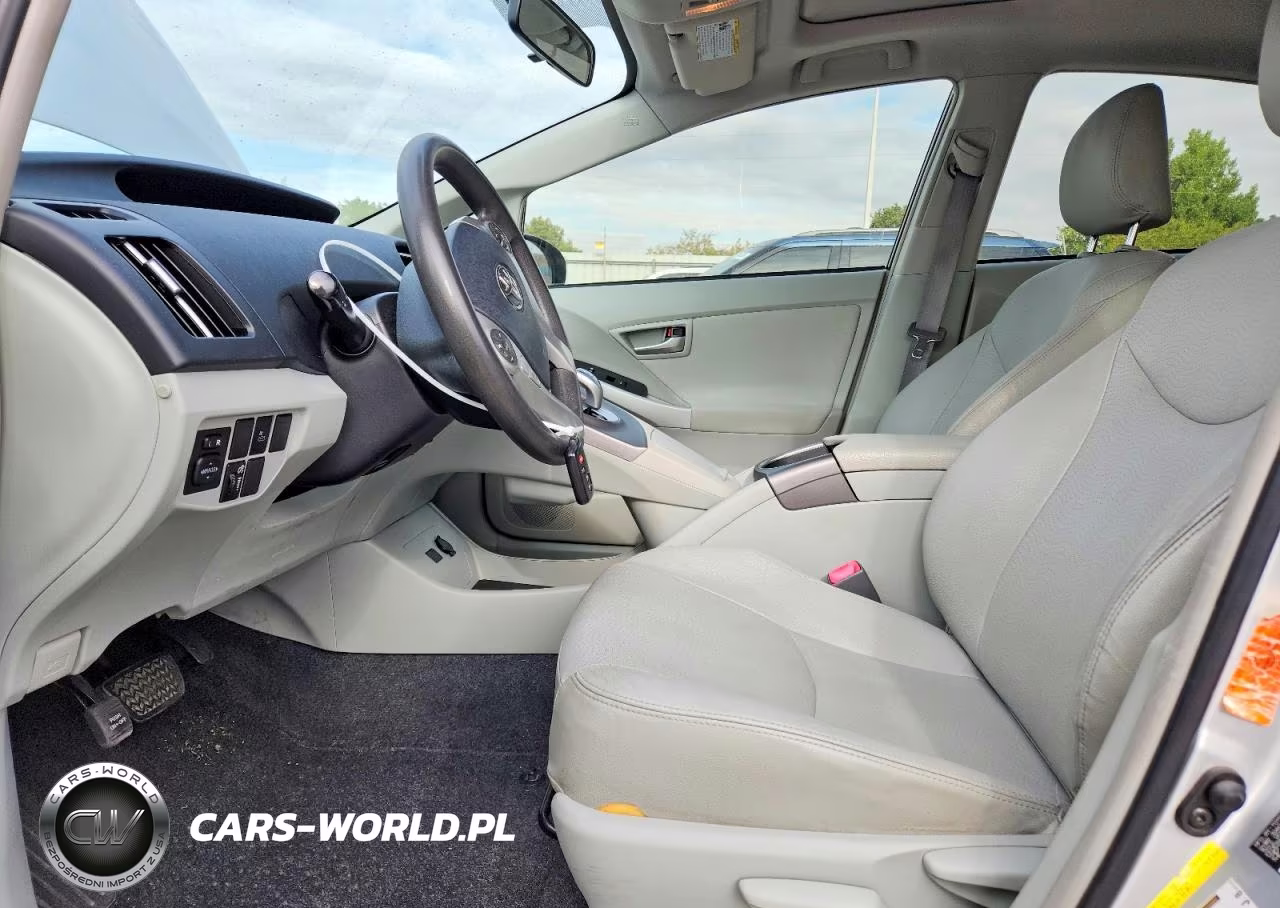 2012 Toyota Prius Three VIN:JTDKN3DUXC5471637 - 7