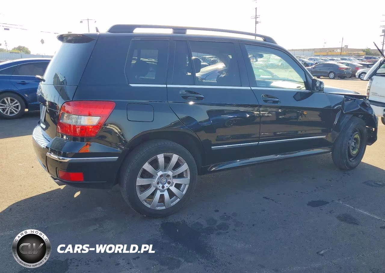 2011 Mercedes-Benz Glk 350 VIN:WDCGG5GB1BF683173 - 3