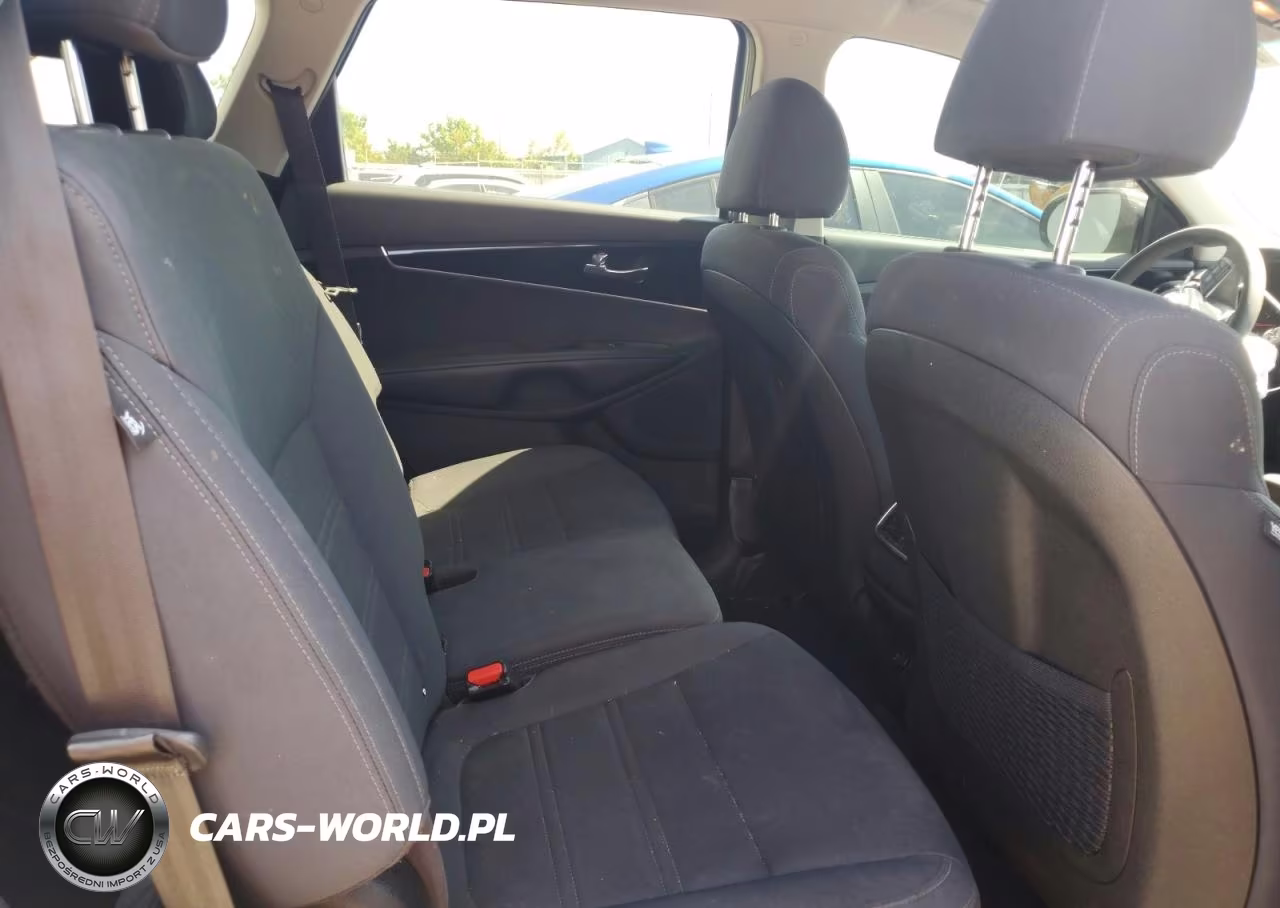 2019 Kia Sorento Lx VIN:5XYPG4A38KG455475 - 11