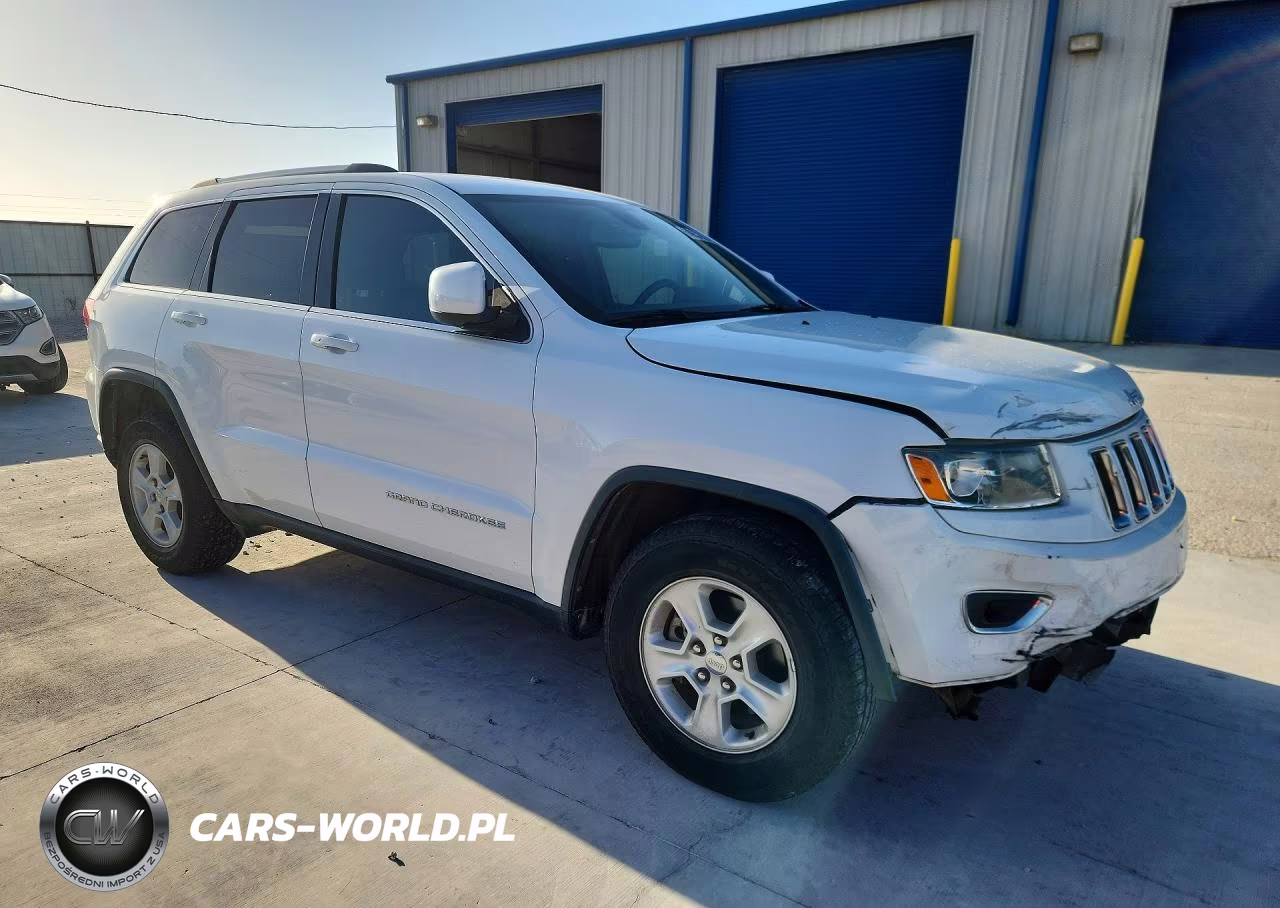 2015 Jeep Grand Cherokee Laredo VIN:1C4RJEAG6FC192531 - 4
