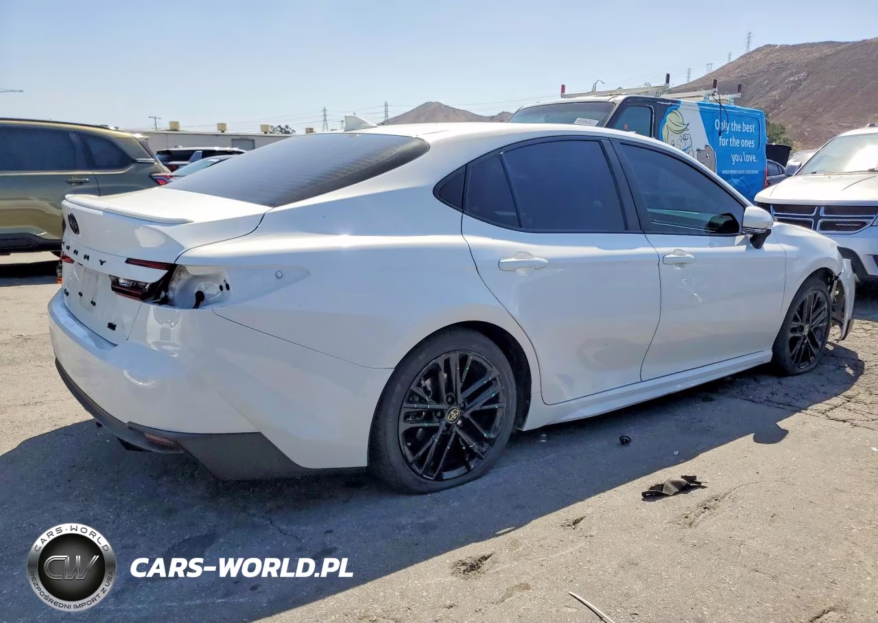 2025 Toyota Camry Se VIN:4T1DAACK3SU045183 - 3