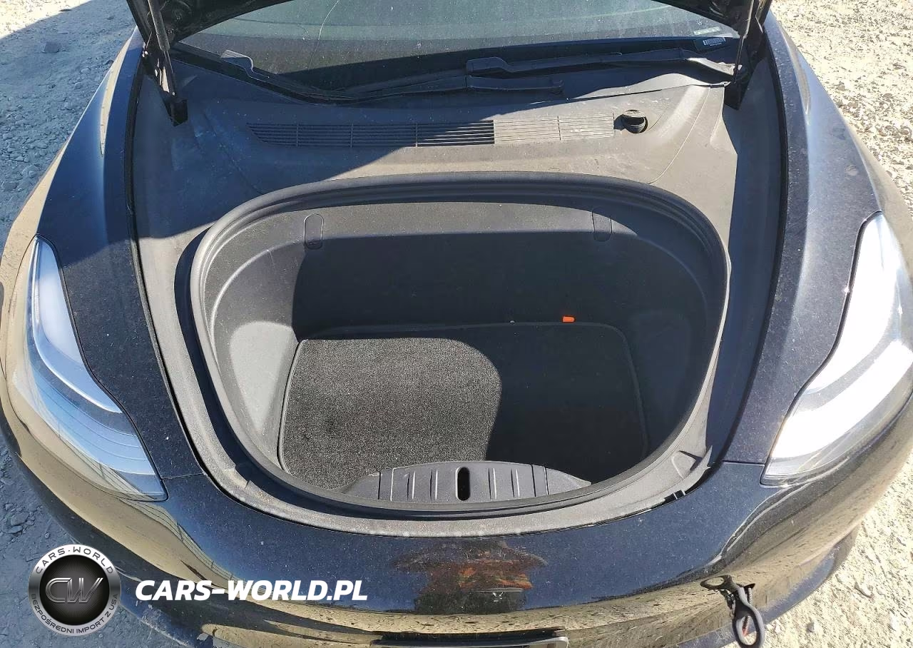 2018 Tesla Model 3 VIN:5YJ3E1EB7JF086750 - 11