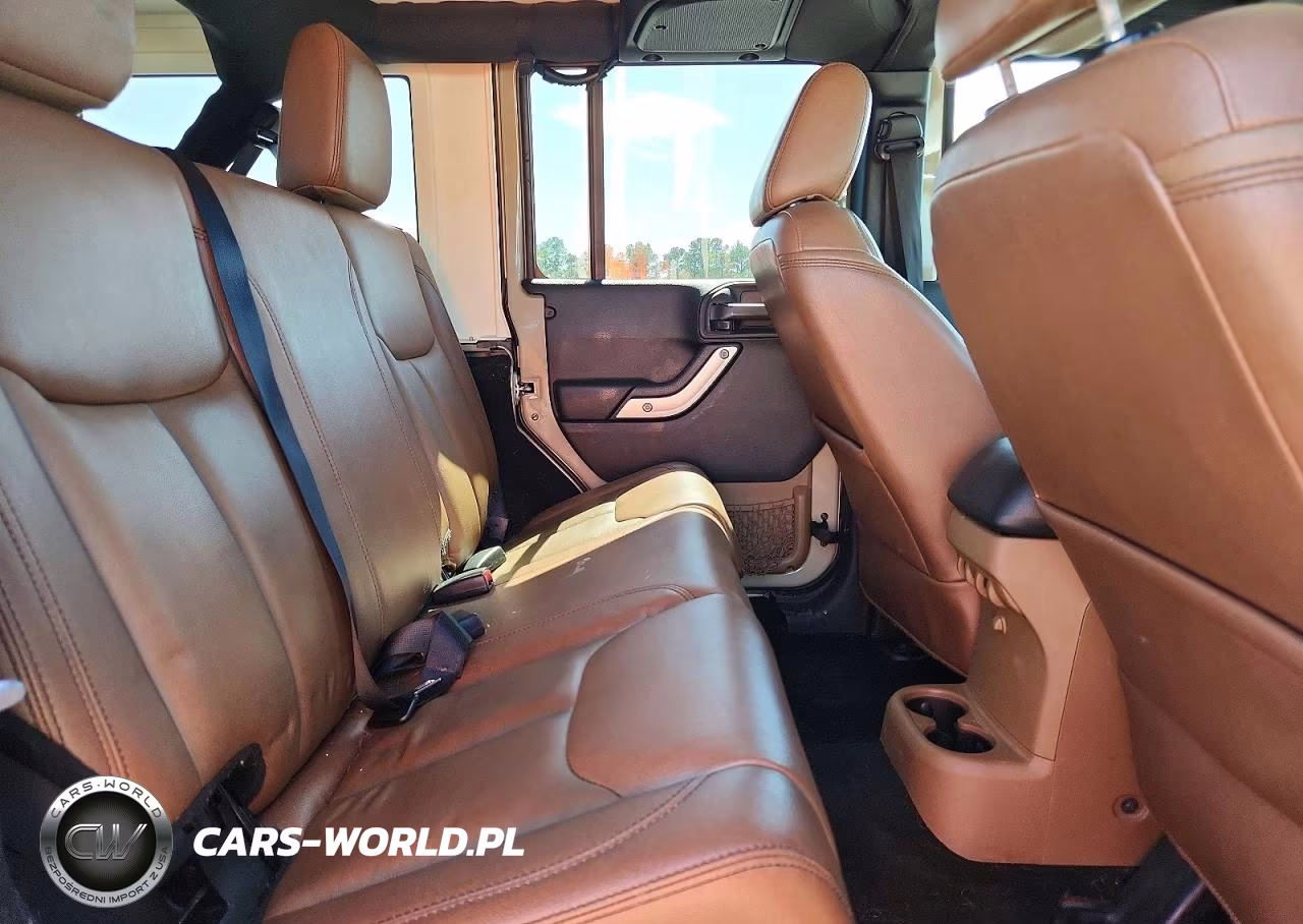 2017 Jeep Wrangler Unlimited Sahara VIN:1C4HJWEG5HL605716 - 11