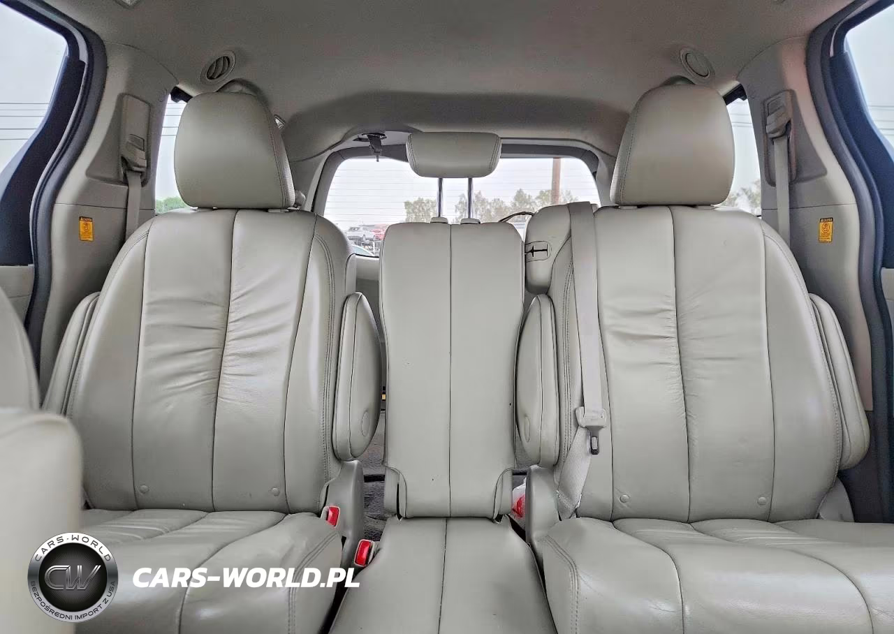 2011 Toyota Sienna Xle 8-Passenger VIN:5TDYK3DC6BS096705 - 10