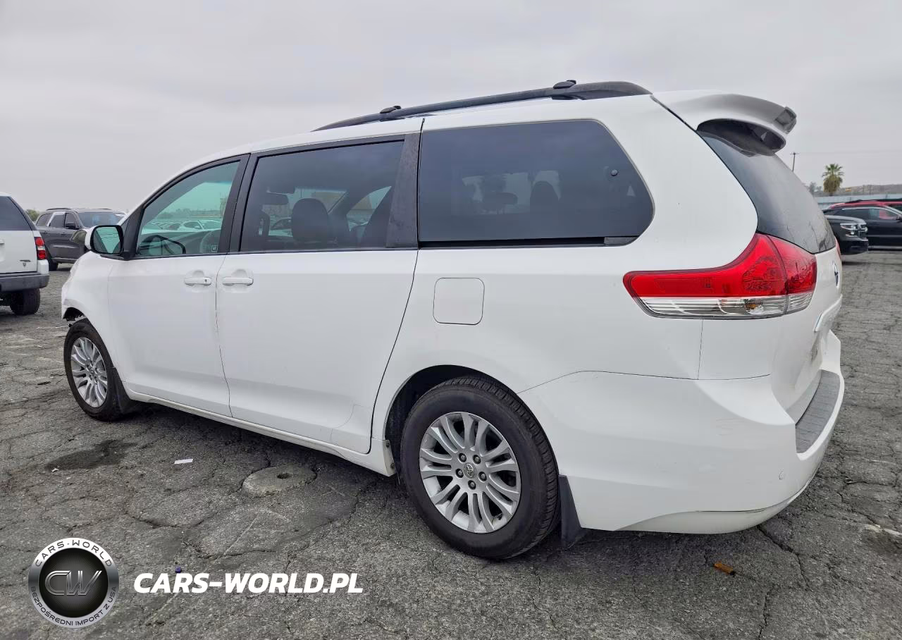 2011 Toyota Sienna Xle 8-Passenger VIN:5TDYK3DC6BS096705 - 2