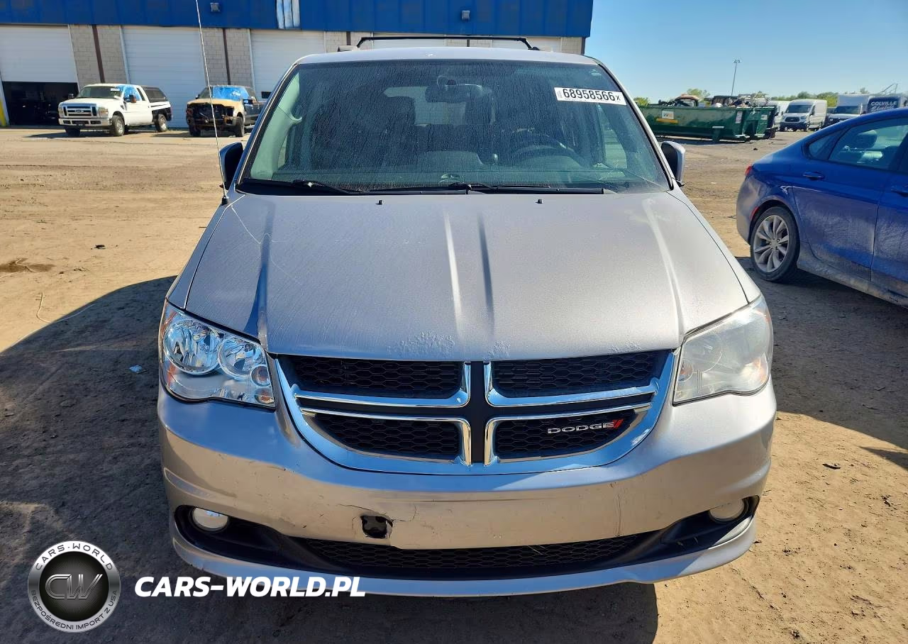 2017 Dodge Grand Caravan Sxt VIN:2C4RDGCG8HR697058 - 5