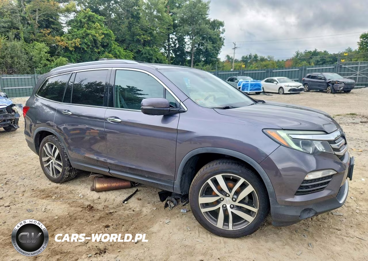 2018 Honda Pilot Elite VIN:5FNYF6H01JB021029 - 4