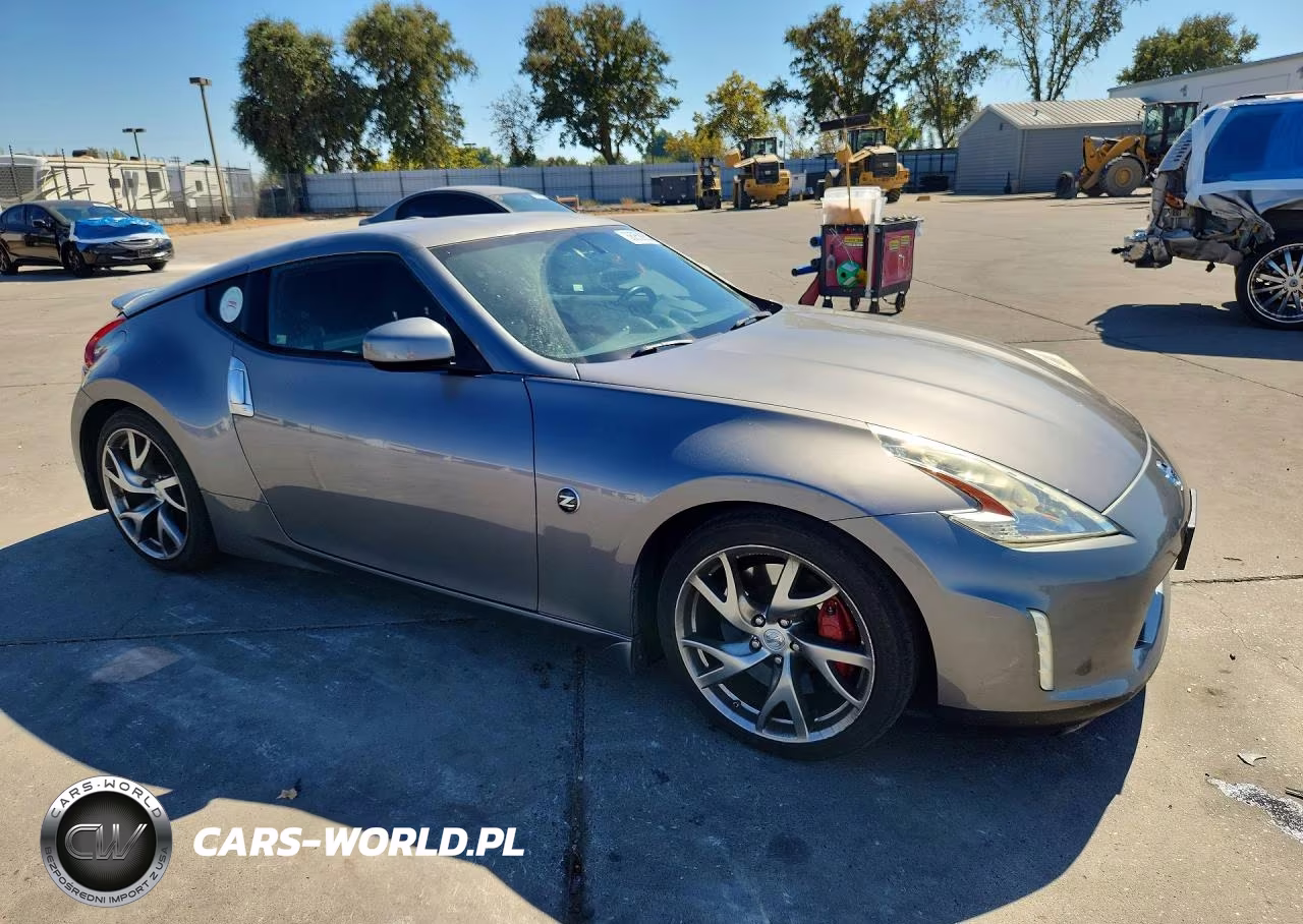 2015 Nissan 370Z Sport Tech VIN:JN1AZ4EH8FM440469 - 4