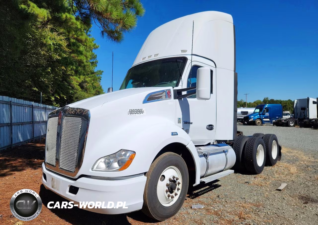 2017 Kenworth T680 Semi Truck