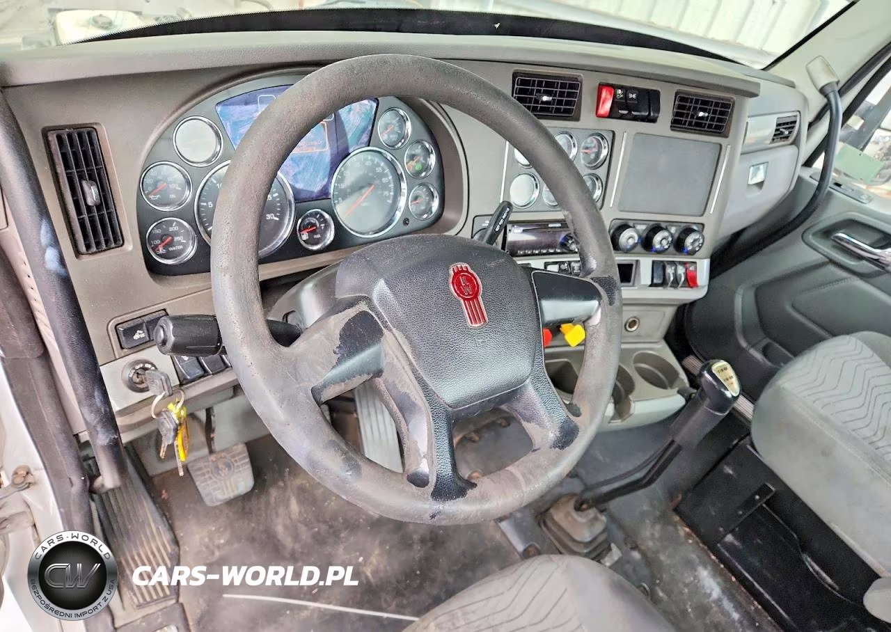 2017 Kenworth T680 Semi Truck VIN:1XKYDP9X4HJ176690 - 8