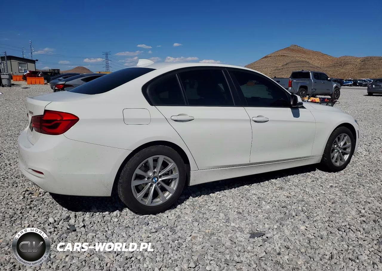 2018 BMW 320 I VIN:WBA8A9C59JK623132 - 3