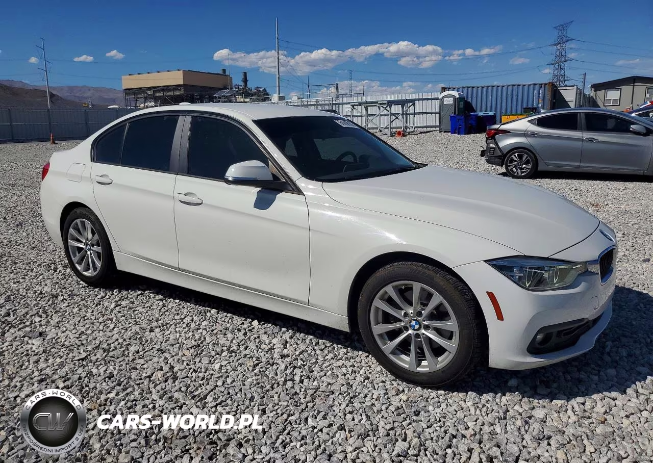 2018 BMW 320 I VIN:WBA8A9C59JK623132 - 4