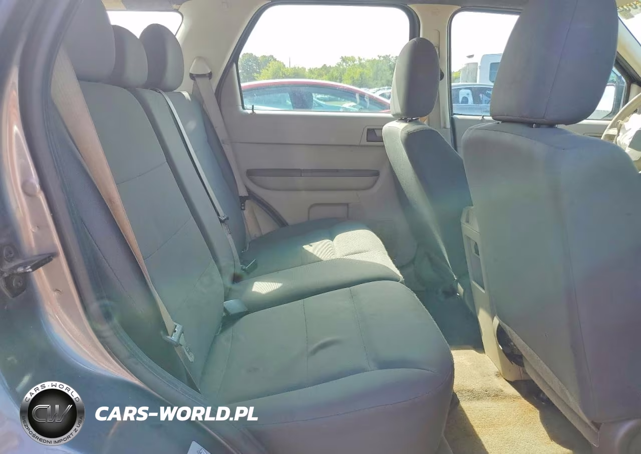 2012 Ford Escape Xls VIN:1FMCU0C78CKB47990 - 11
