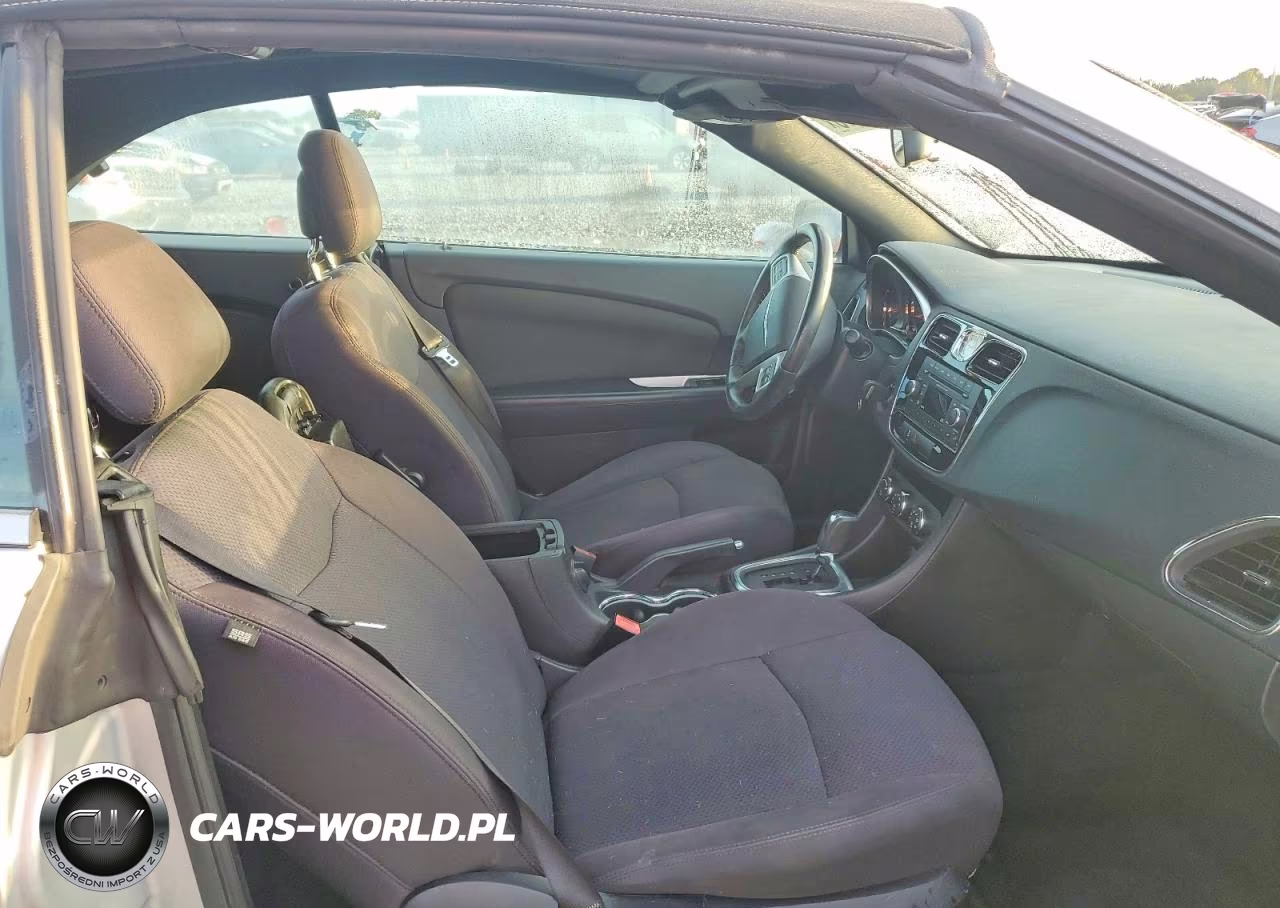 2012 Chrysler 200 Touring VIN:1C3BCBEB3CN233288 - 10