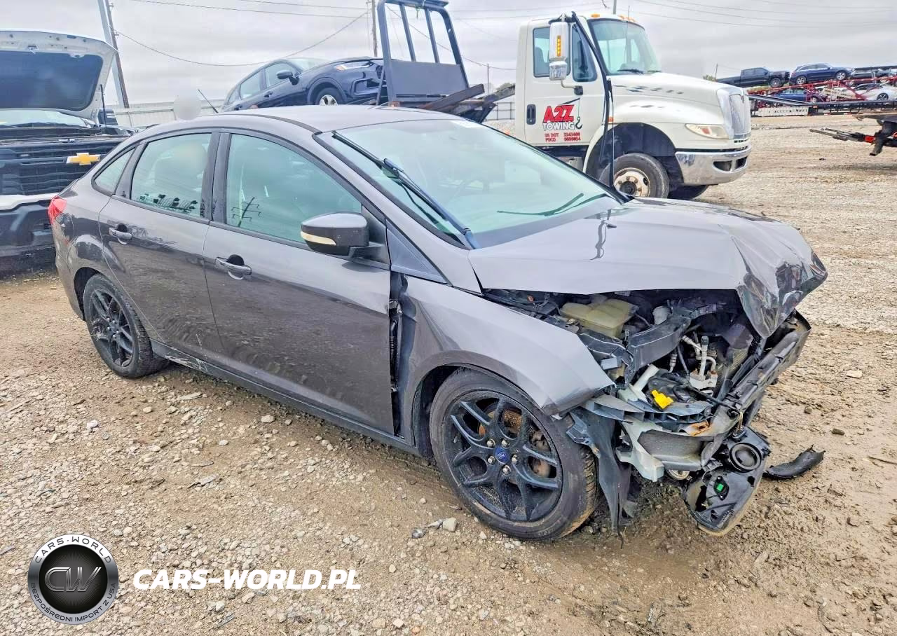 2016 Ford Focus Se VIN:1FADP3F25GL202404 - 4