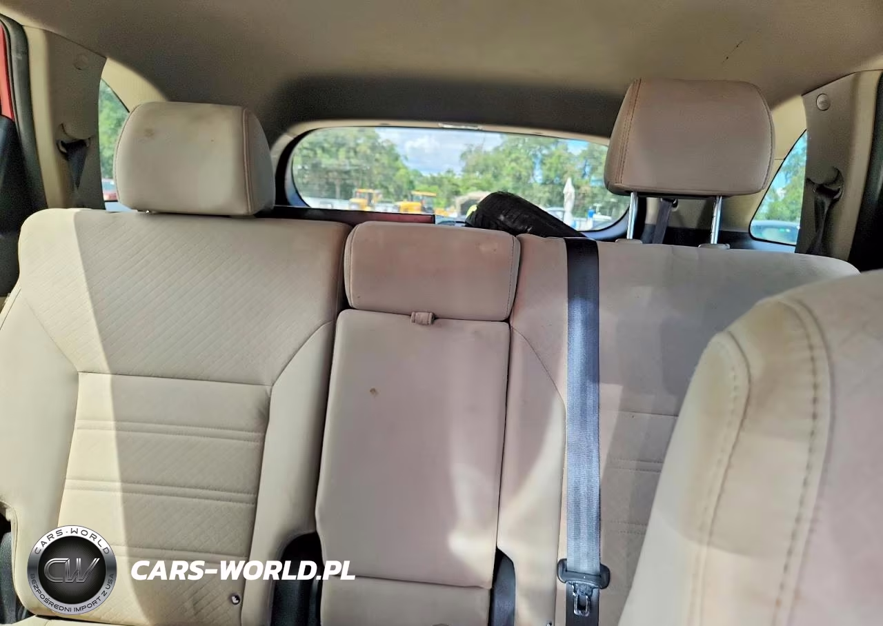 2017 Kia Sorento Lx V6 VIN:5XYPG4A50HG285879 - 10