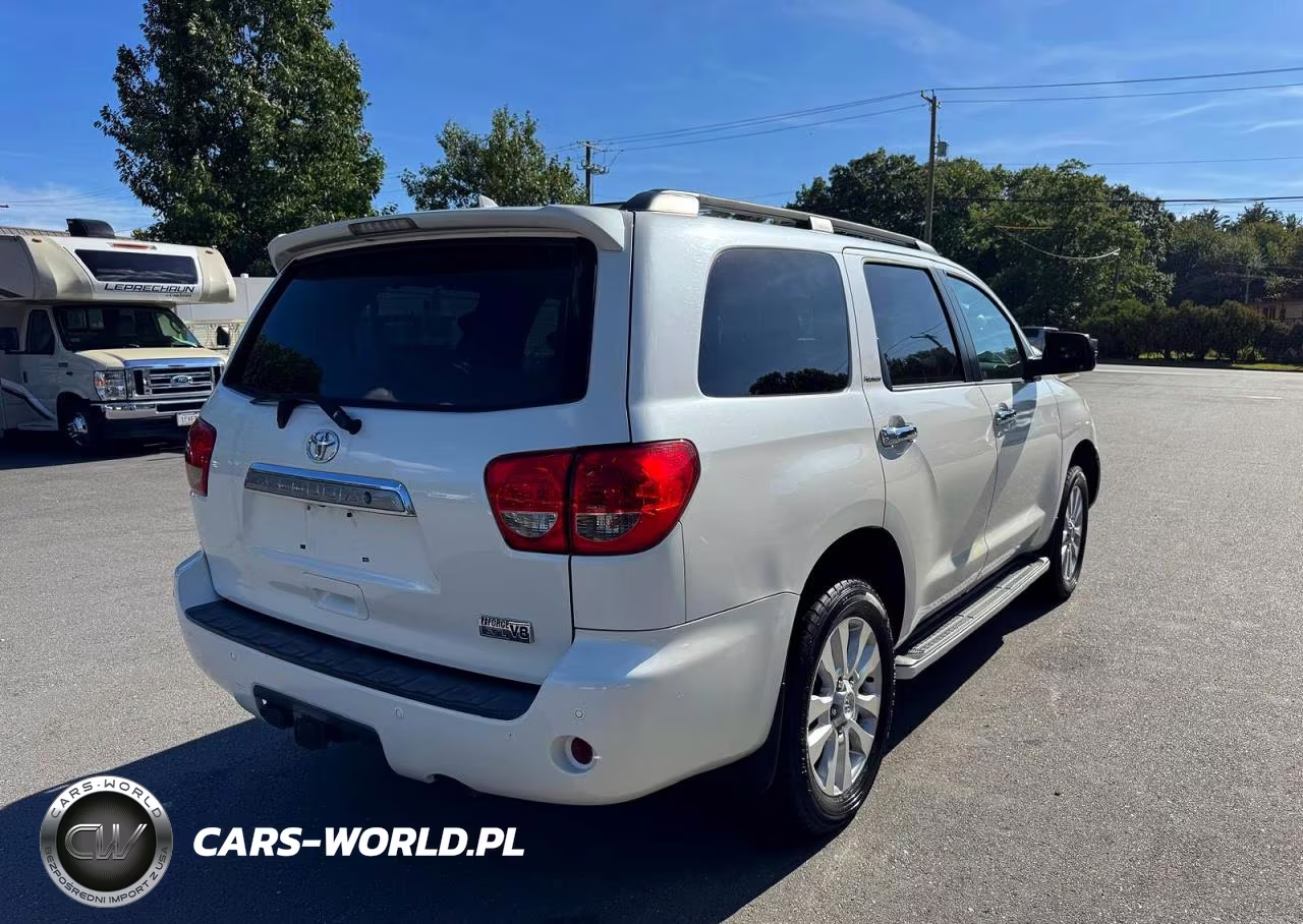 2011 Toyota Sequoia Platinum VIN:5TDDY5G17BS045796 - 3