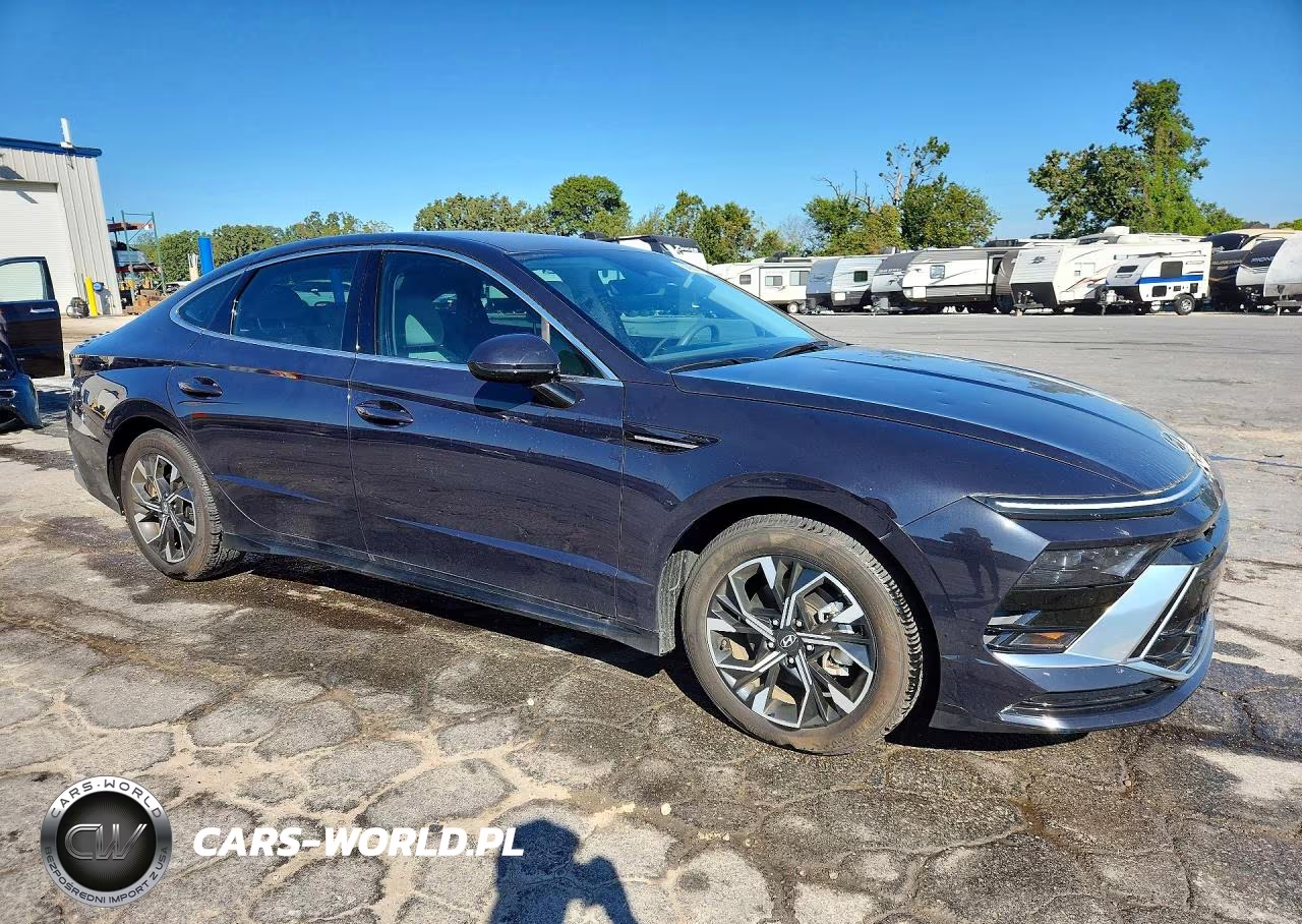 2025 Hyundai Sonata Sel VIN:KMHL64JA4SA511116 - 4