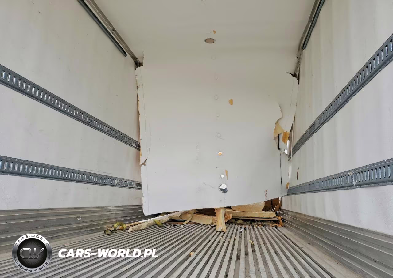 2025 Freightliner Business Class M2 Refrigerated Box Truck VIN:3ALACWFC9SDVE2434 - 12