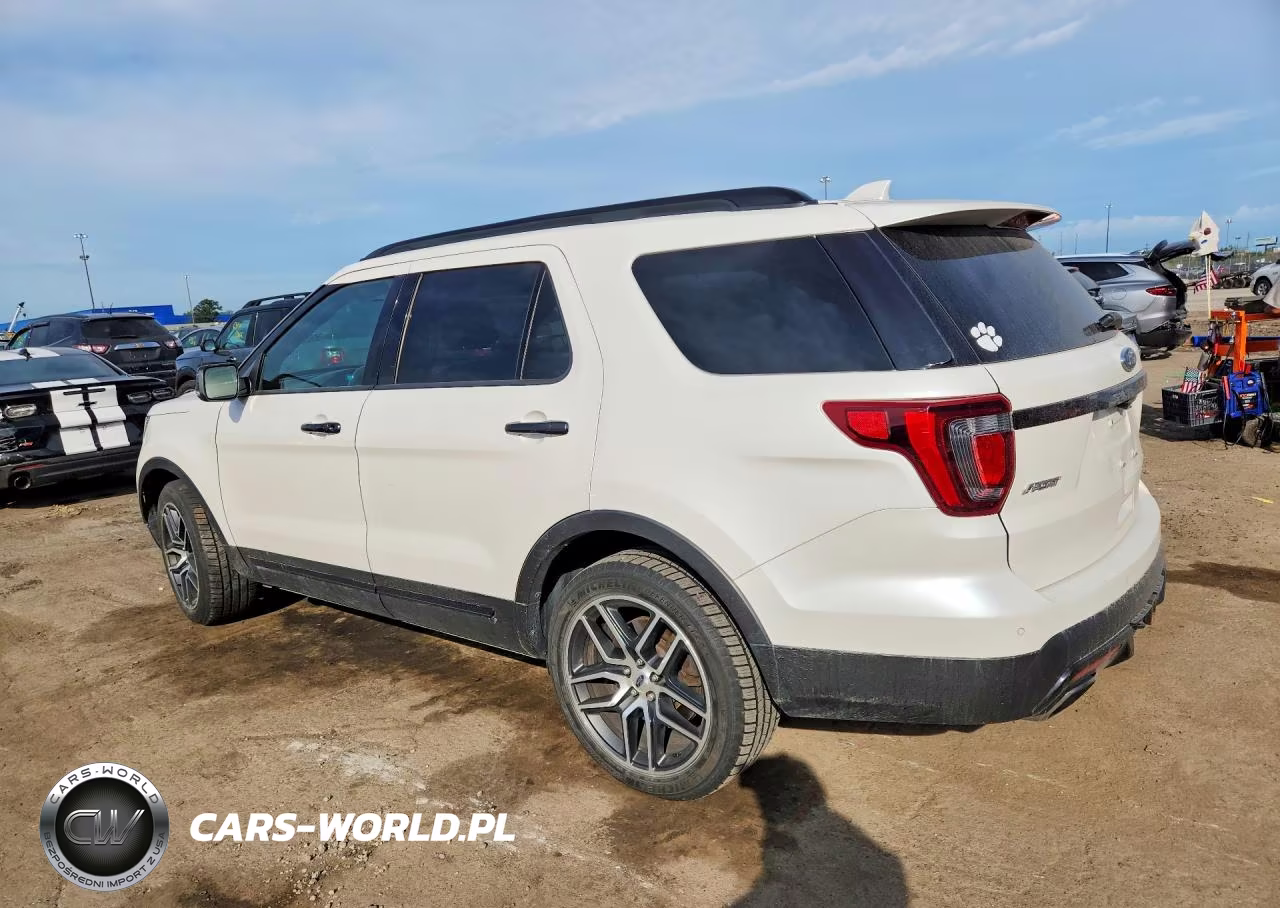 2016 Ford Explorer Sport VIN:1FM5K8GTXGGC32133 - 2