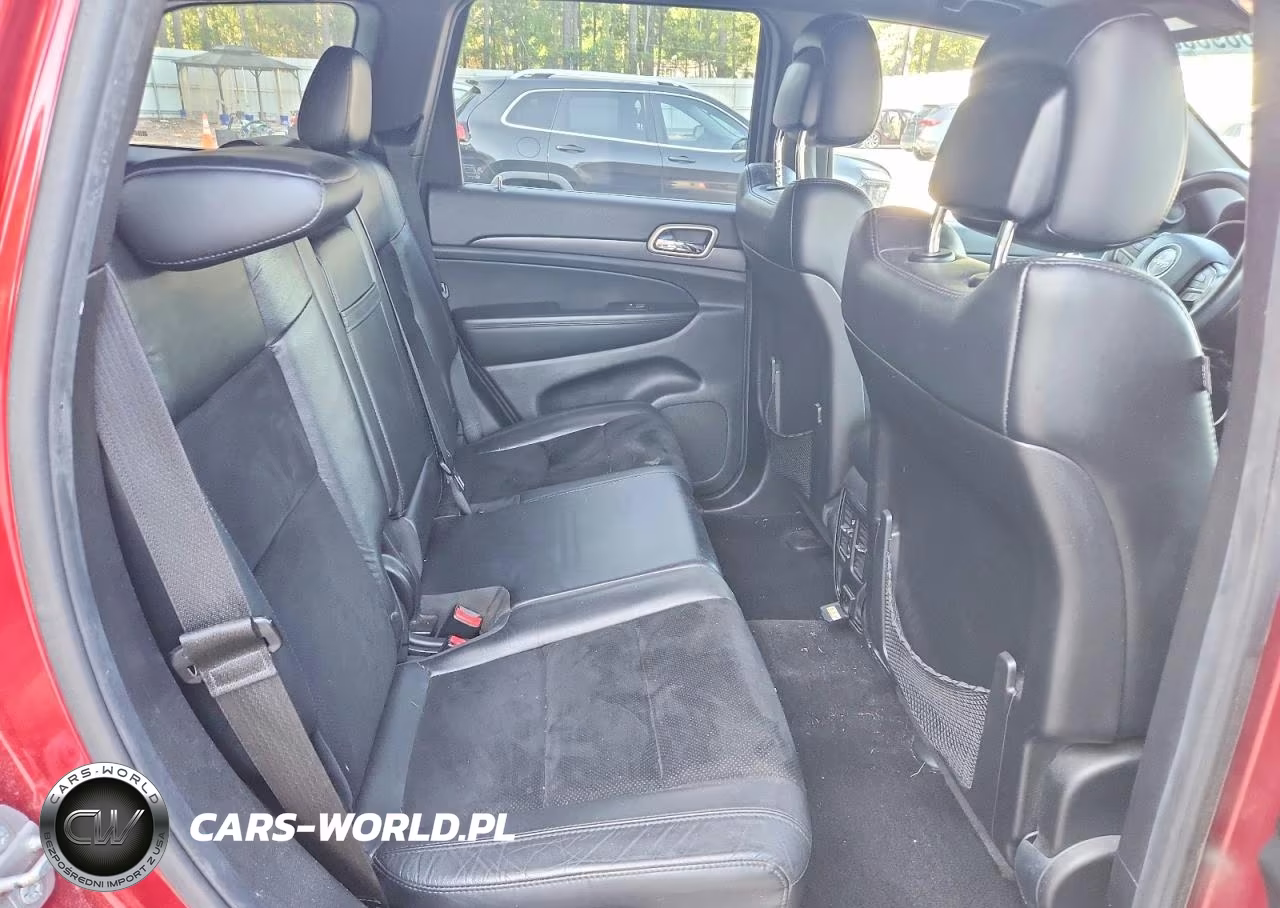 2015 Jeep Grand Cherokee Laredo VIN:1C4RJEAG6FC721590 - 10