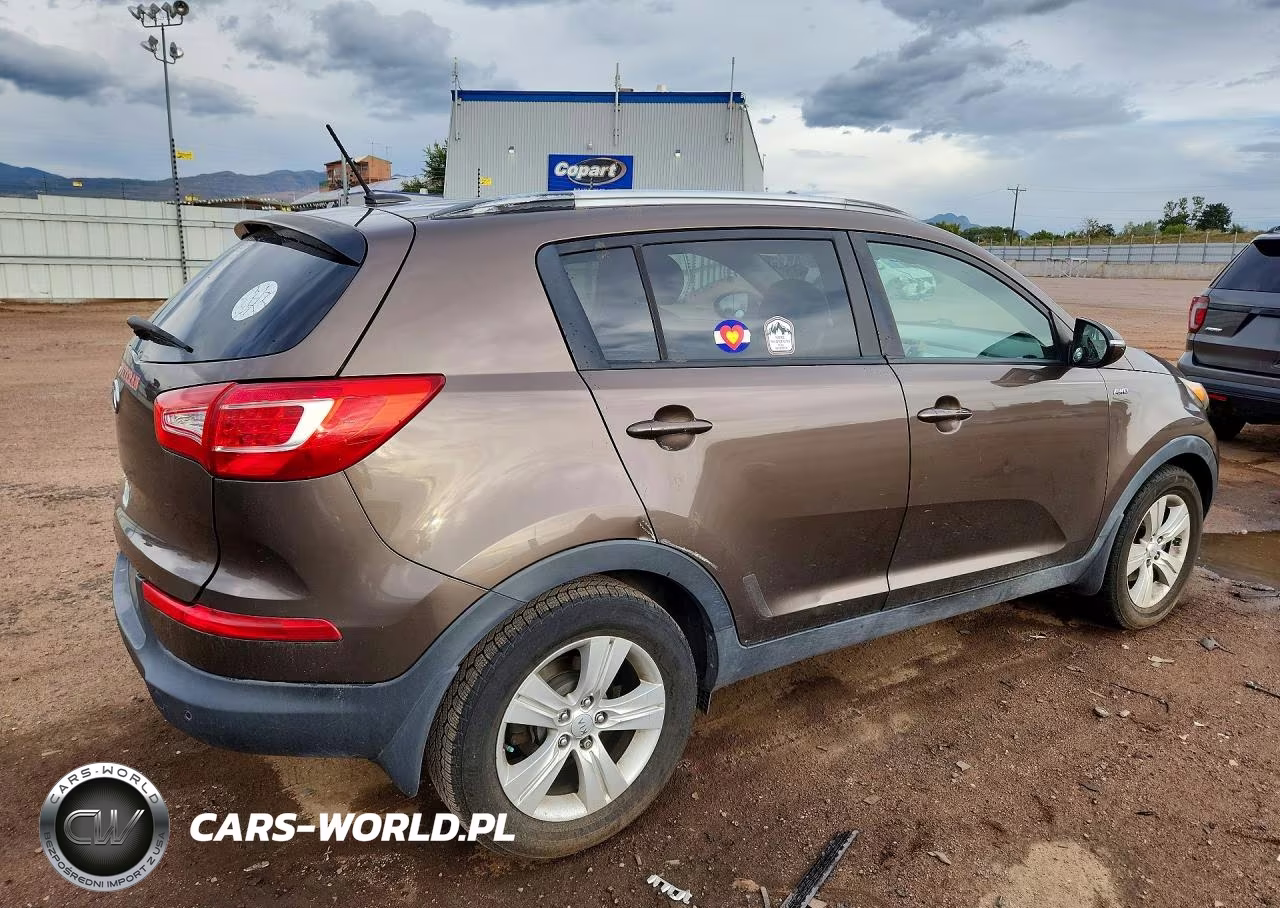 2011 Kia Sportage Lx VIN:KNDPBCA23B7165528 - 3