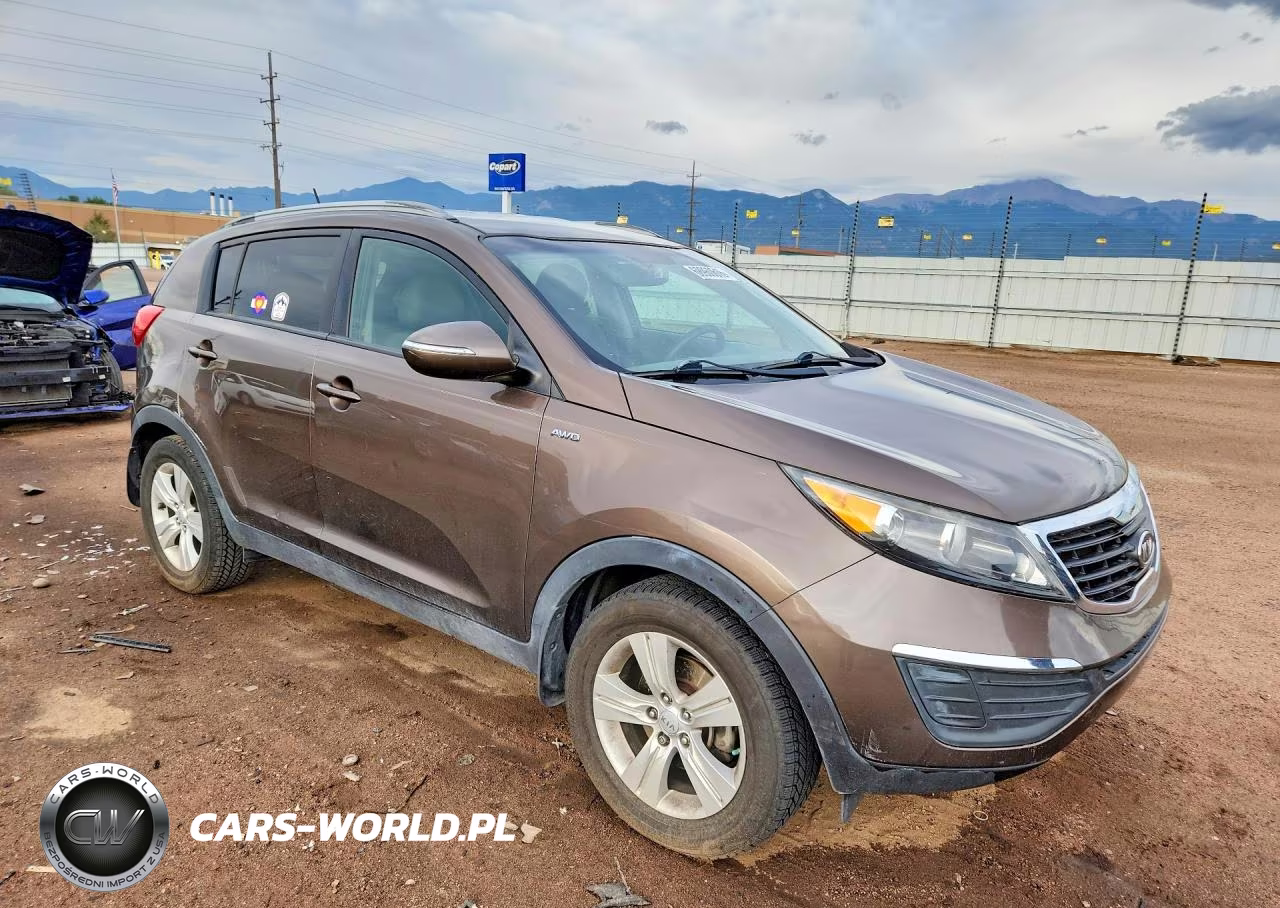 2011 Kia Sportage Lx VIN:KNDPBCA23B7165528 - 4