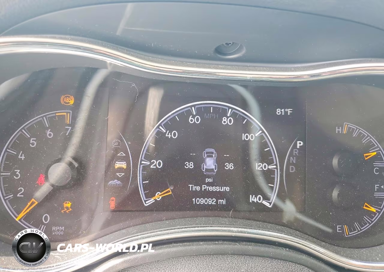 2017 Jeep Grand Cher VIN:1C4RJFBG0HC762952 - 9