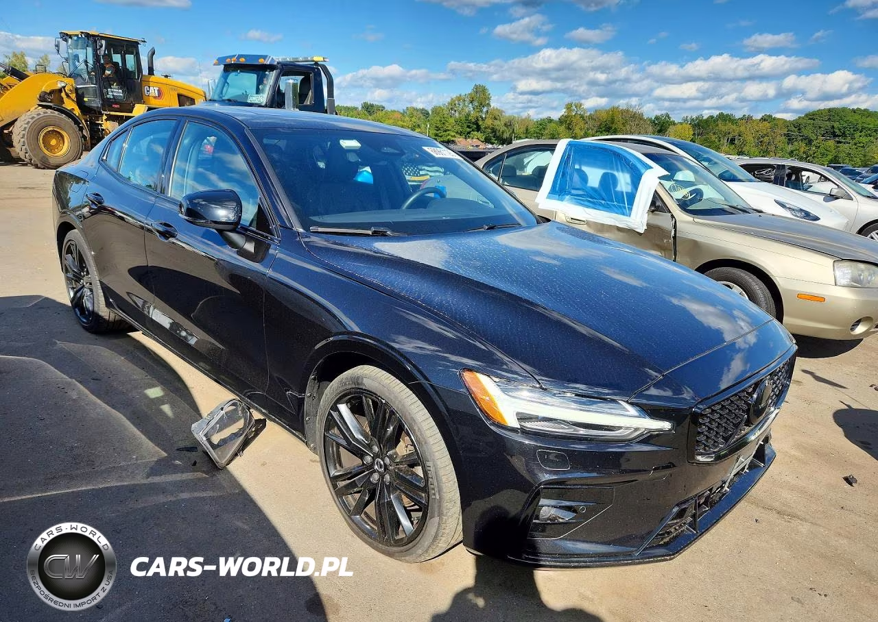 2023 Volvo S60 Plus VIN:7JRL12FT7PG231696 - 4