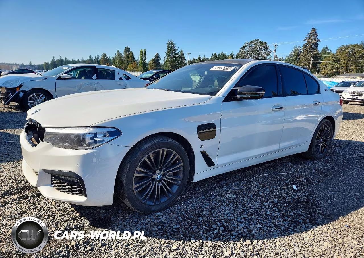 2018 BMW 530Xe