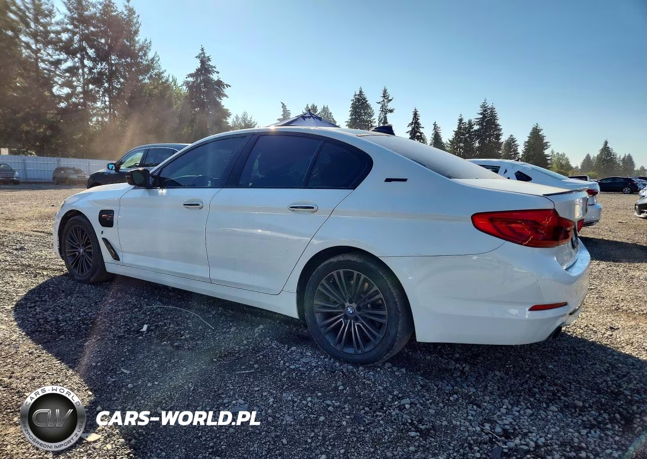 2018 BMW 530Xe VIN:WBAJB1C58JB084616 - 2