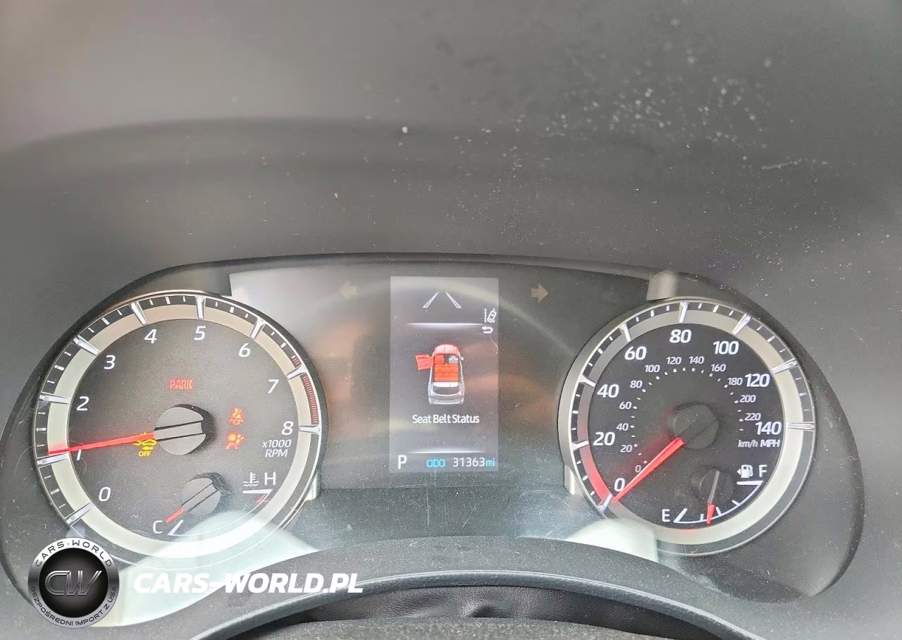2021 Toyota Highlander Le VIN:5TDBZRBH6MS555477 - 9