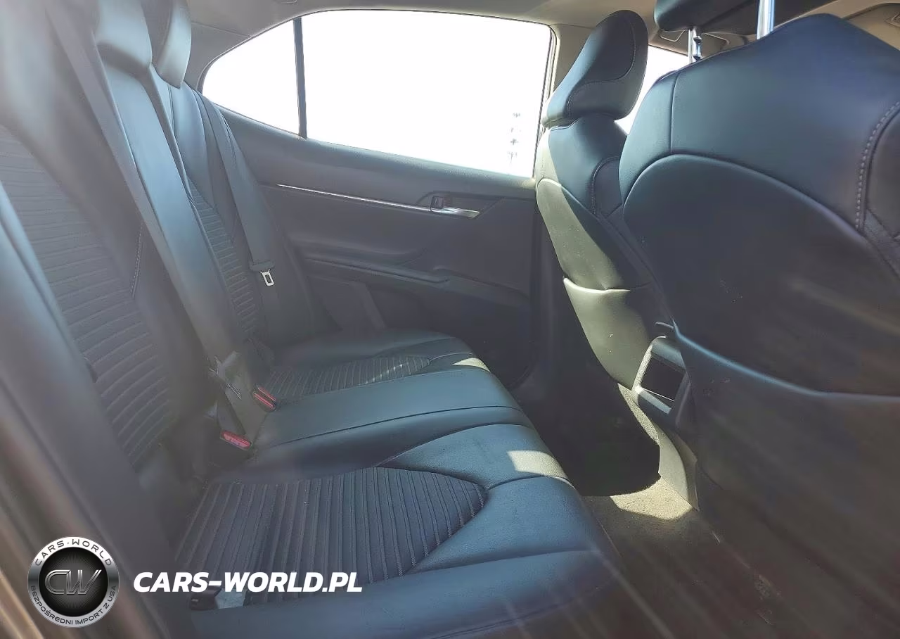 2021 Toyota Camry Se VIN:4T1G11AK6MU410958 - 10