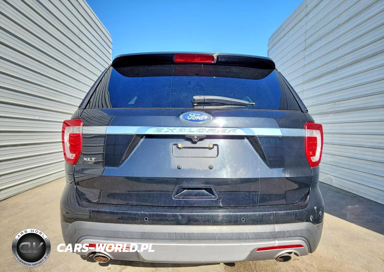 2017 Ford Explorer Xlt VIN:1FM5K7D87HGD12811 - 6