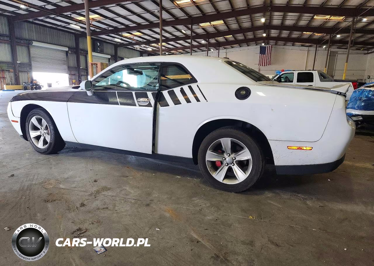 2018 Dodge Challenger Sxt VIN:2C3CDZAG1JH202302 - 2