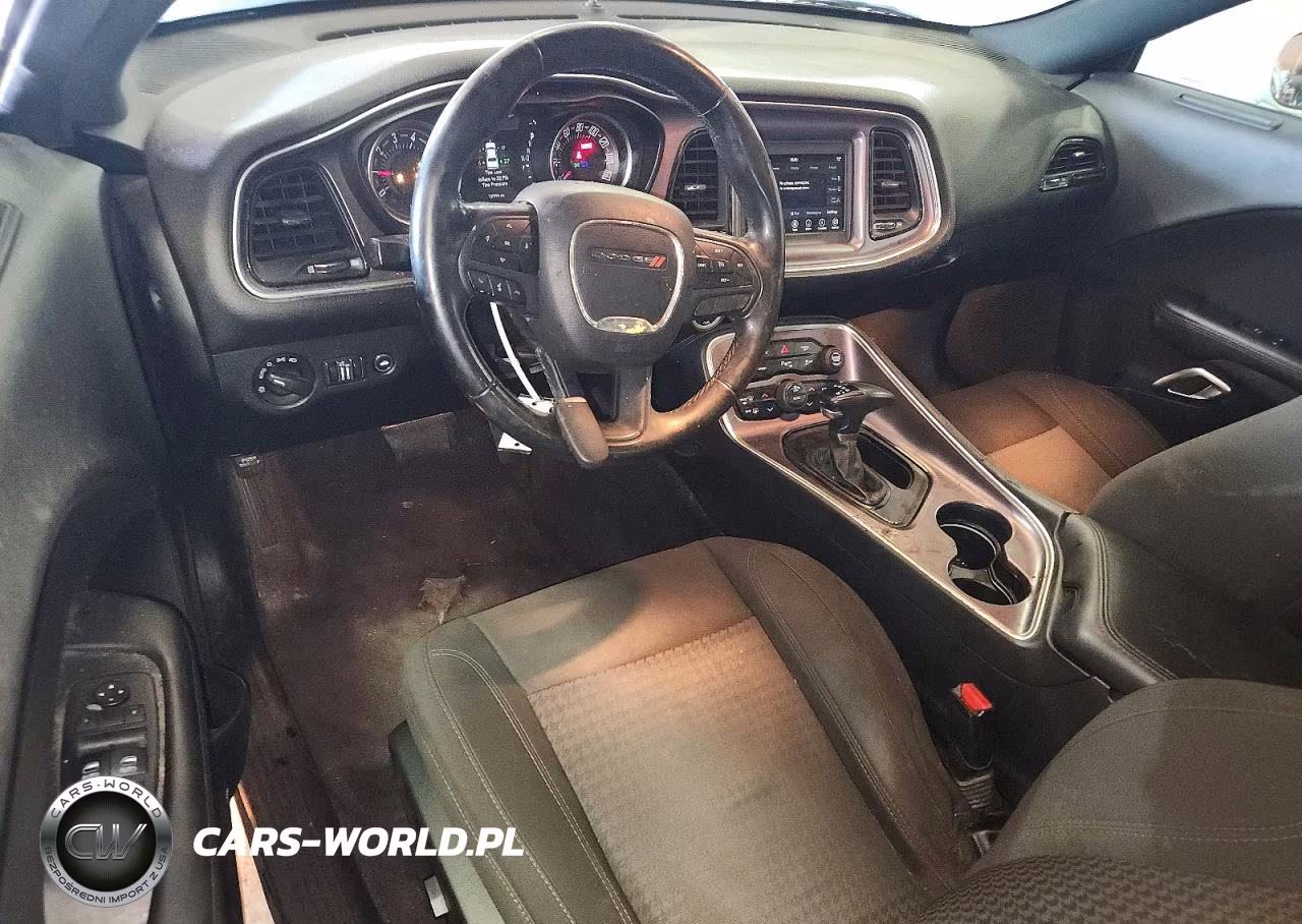 2018 Dodge Challenger Sxt VIN:2C3CDZAG1JH202302 - 8