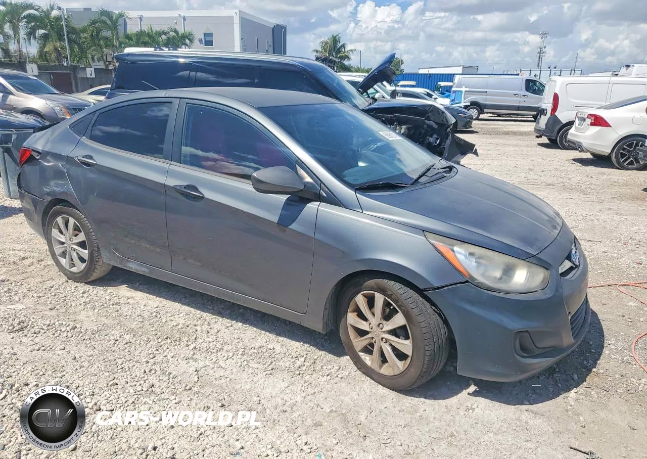 2012 Hyundai Accent Gls VIN:KMHCT4AE4CU213354 - 4
