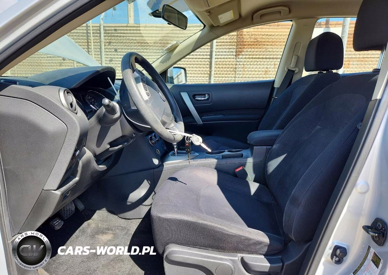 2014 Nissan Rogue Select S VIN:JN8AS5MT8EW104812 - 7